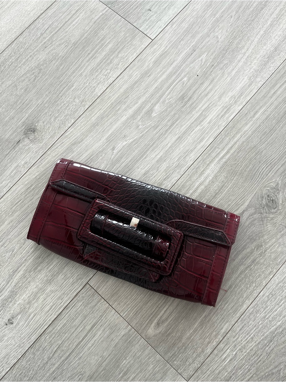 White House Black Market Glossy Faux-Croc Envelope Clutch in Deep Burgundy